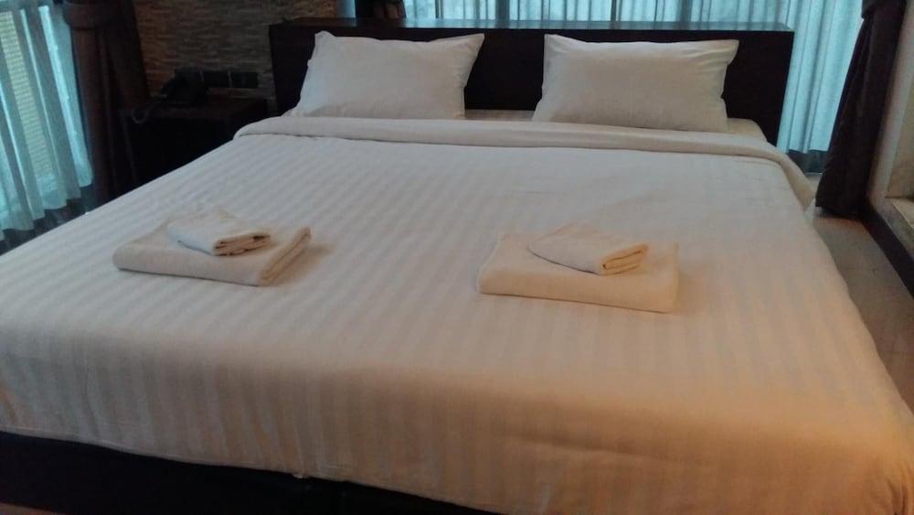Collection O The Bangkok Airport Link Suite Esterno foto