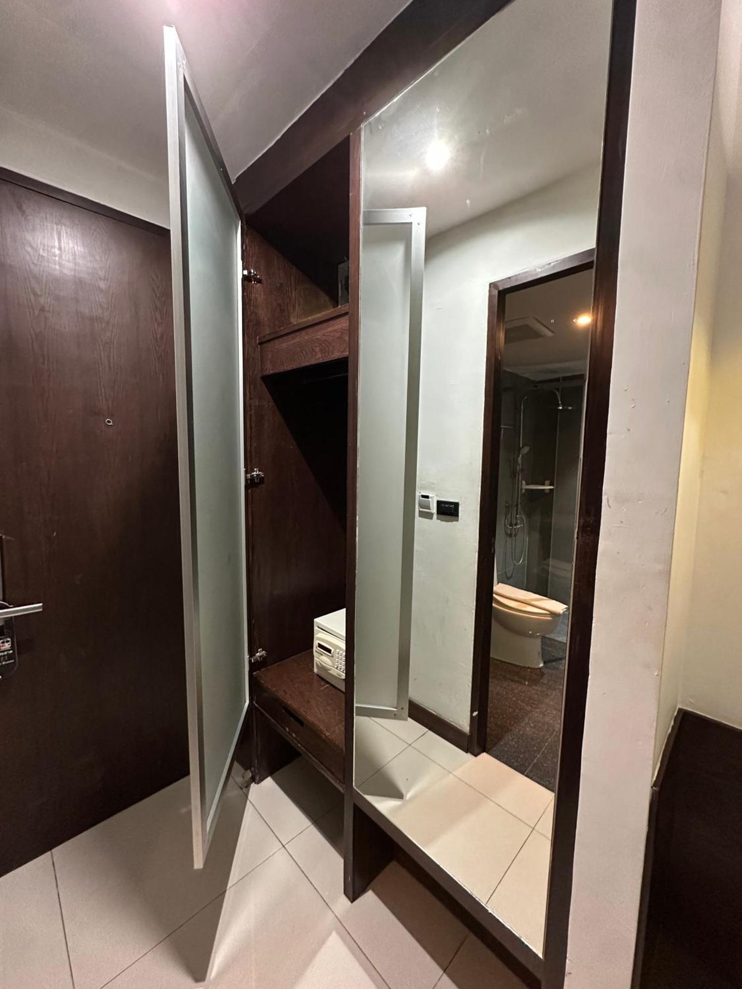 Collection O The Bangkok Airport Link Suite Esterno foto