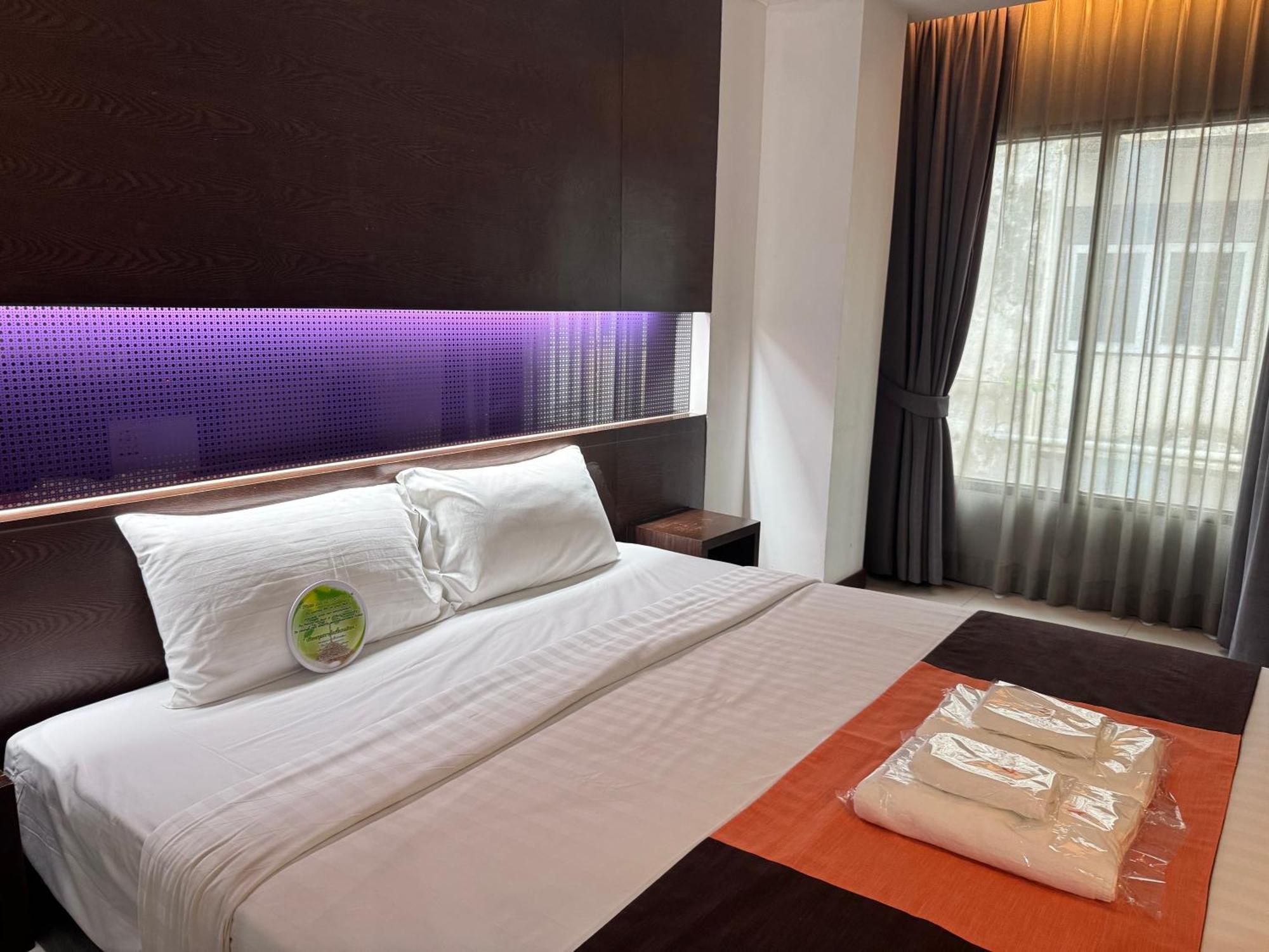 Collection O The Bangkok Airport Link Suite Esterno foto