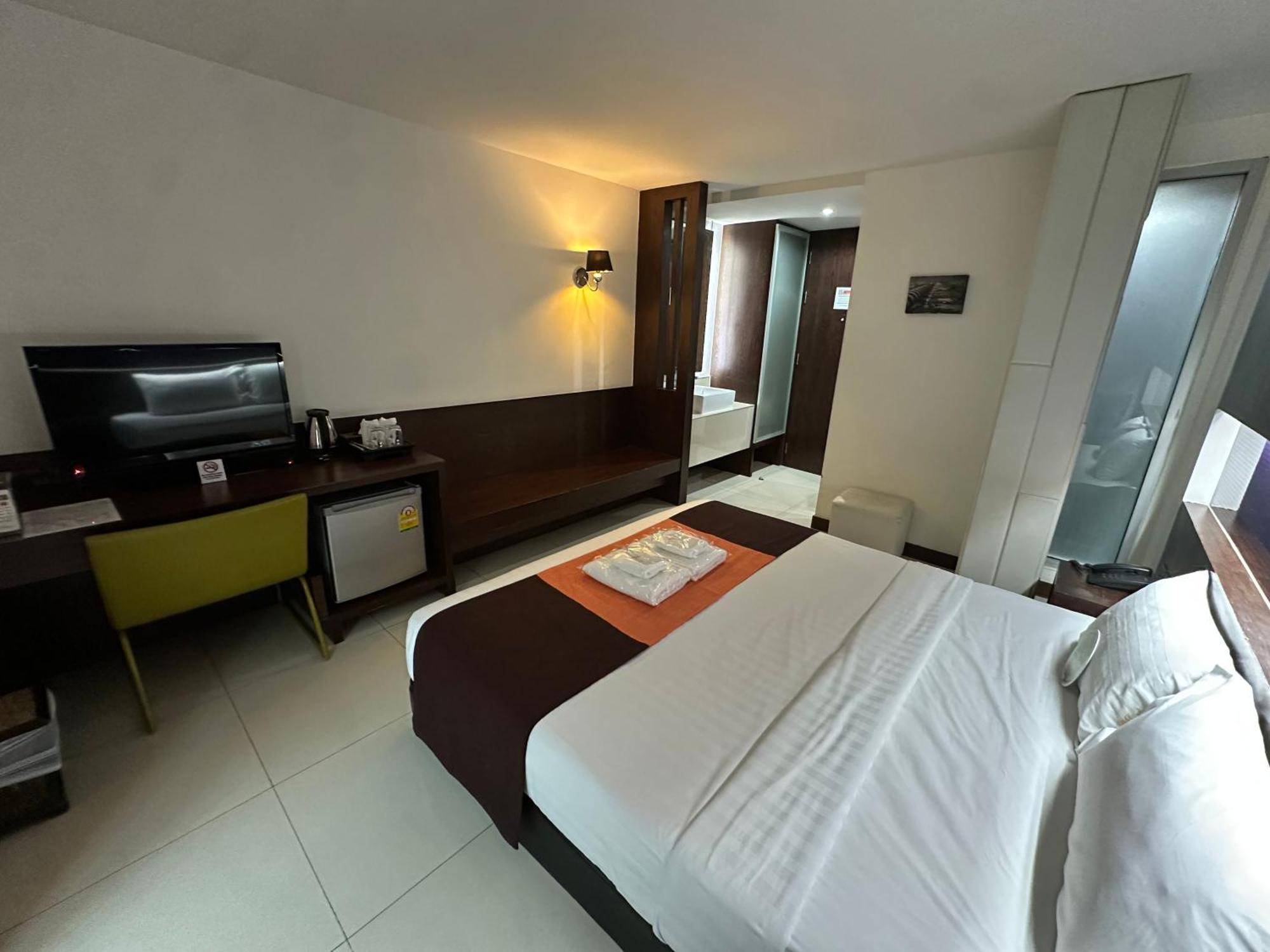 Collection O The Bangkok Airport Link Suite Esterno foto